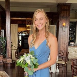 Meet your Posher, Stephanie